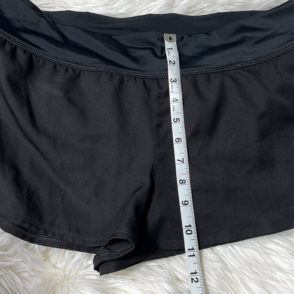 Nike Women’s Running Shorts XL Black - Picture 6 of 7